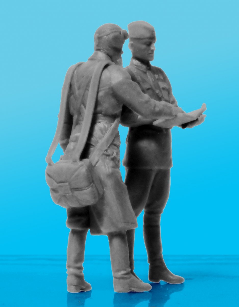 ICM 32102 Pilotes VVS RKKA 1939-1942 3 figurines (1/32) – image 2