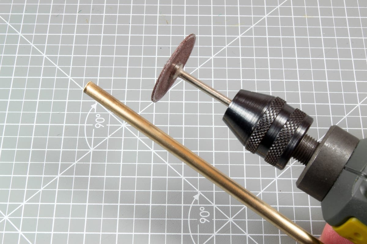 AK Interactive AK9120 BRASS PIPES 2.4MM Ø. 2 UNITS – zdjęcie 4