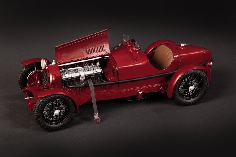 Italeri 4708 ALFA ROMEO 8C 2300 Monza 1/12 – image 2