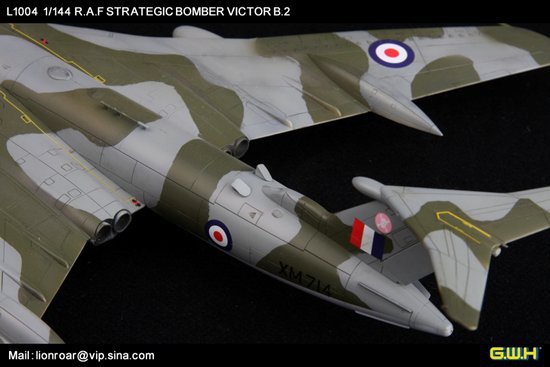 Lion Roar L1004 Bombardier stratégique RAF VICTOR B2 1/144 – image 6
