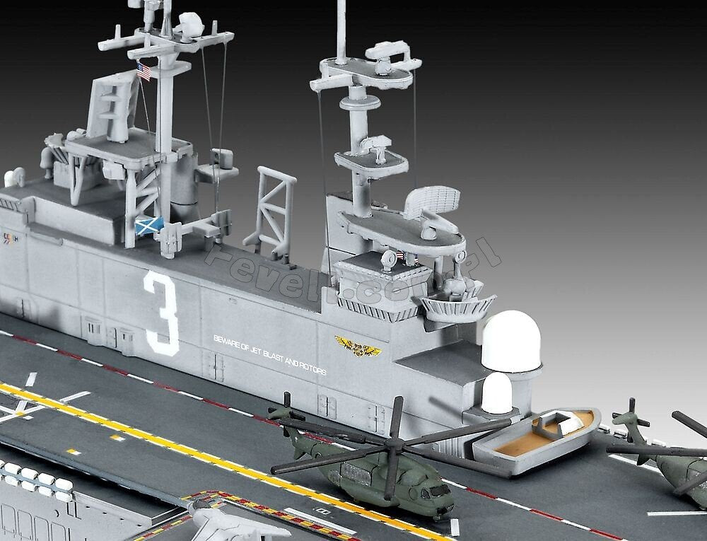 Revell 05178 Porte-avions d&amp;#39;assaut USS WASP CLASSE 1/700 – immagine 3