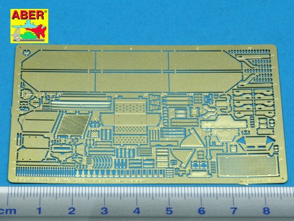 Aber 48006 chasseur de chars allemand Sd.Kfz. 138/2 Jagdpanzer 38(t) &amp;#39;&amp;#39;Hetzer&amp;#39;&amp;#39; (1/48) – immagine 2