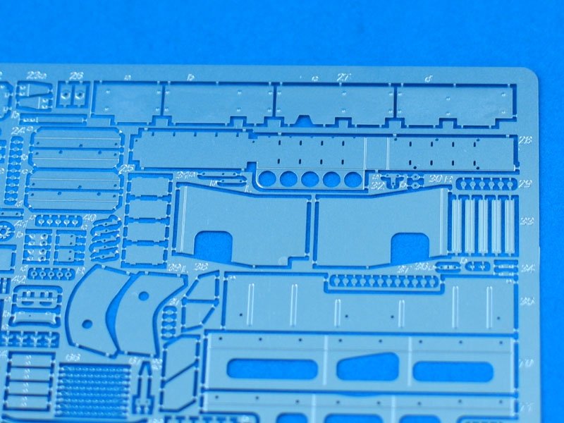 Aber 35217 Char moyen allemand Pz.Kpfw. III, Ausf J/L - vol. 1 - ensemble de base (1/35) – image 3