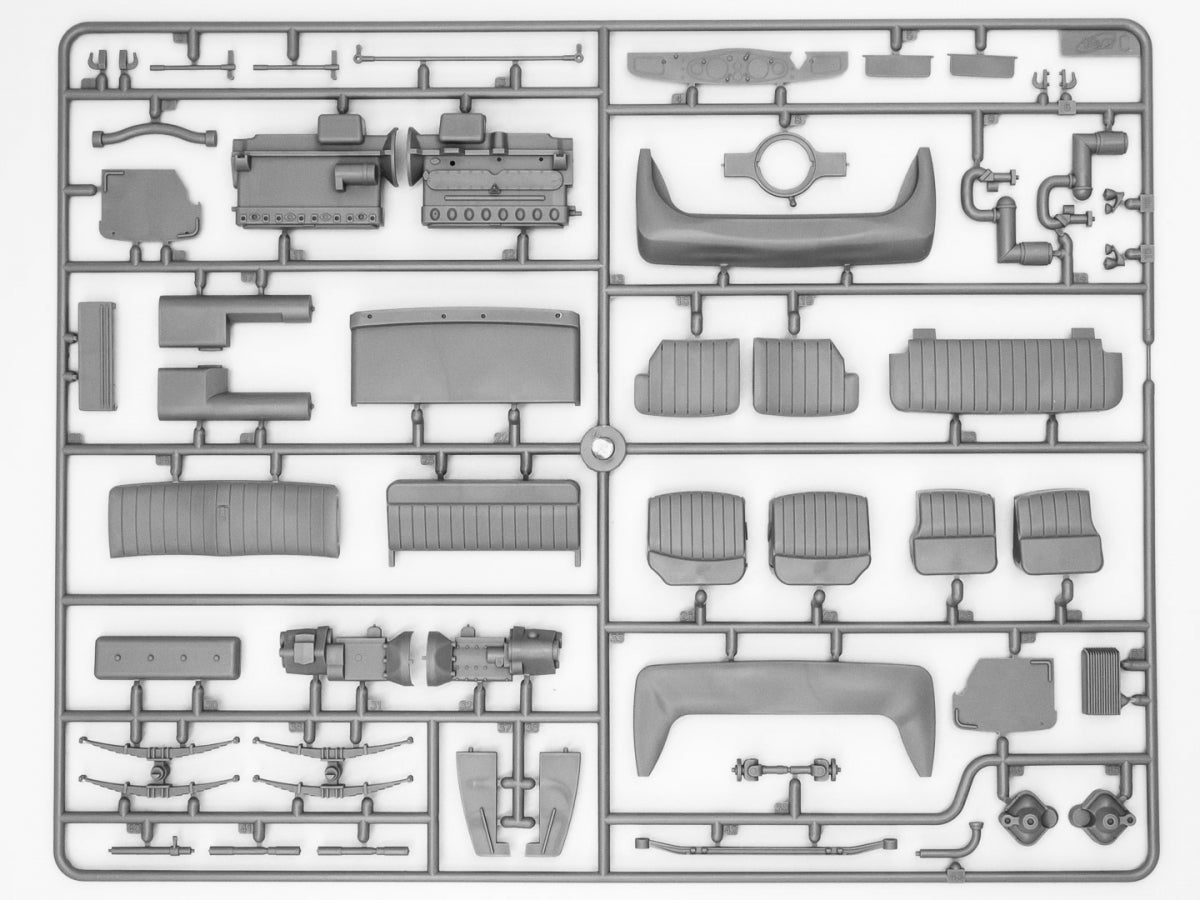 ICM 24024 Type G4 avec MG 34 et personnel d&amp;#39;état-major allemand 1/24 – image 7