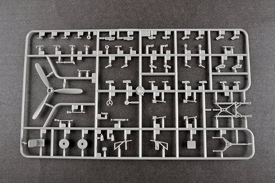 Trumpeter 05813 DC-3 CNAC 1/48 – Bild 7