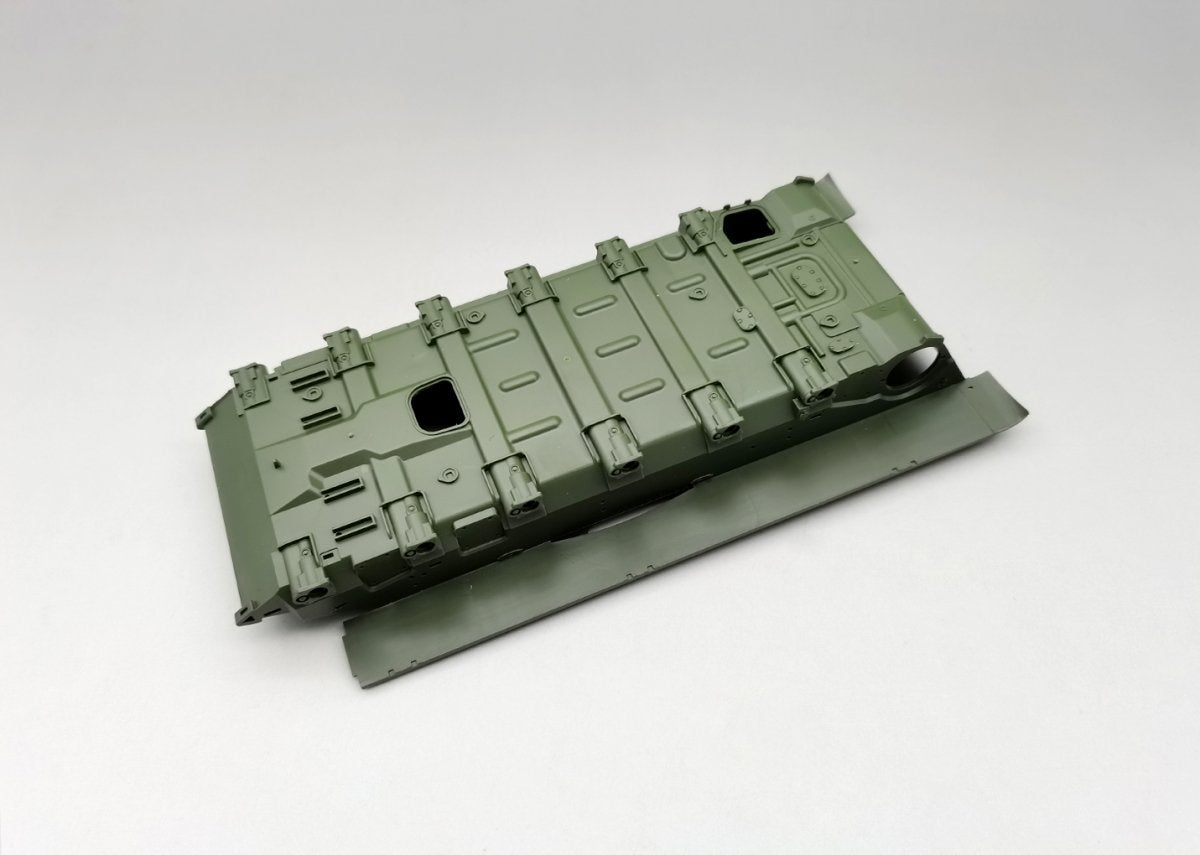 Maquette Amusing Hobby 35A050 du char de combat principal russe T-90A, intérieur complet, échelle 1/35 – image 4