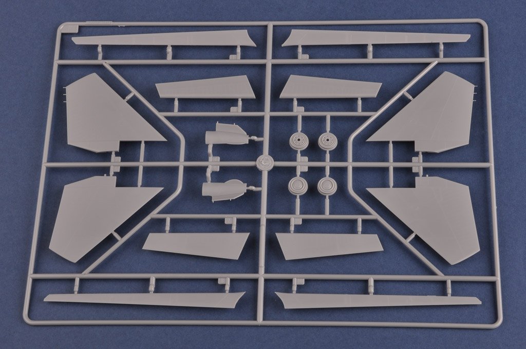 Hobby Boss 81713 Su-27UB Flanker C 1/48  – image 8