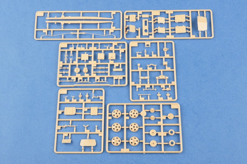 Hobby Boss 83838 Voiture blindée soviétique BA-3 (1/35) – image 6