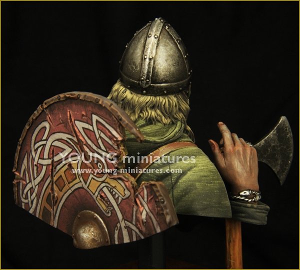 Young Miniatures YH1841 Guerrier VIKING 1/10 – image 5