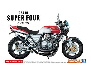 Aoshima 06479 ONDA NC31 CB400 SUPER FOUR &amp;#39;92 avec pièces personnalisées 1/12