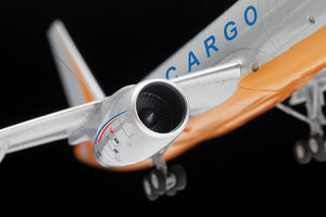 Zvezda 7031 Avion cargo TU-204-100C 1/144 – Bild 8