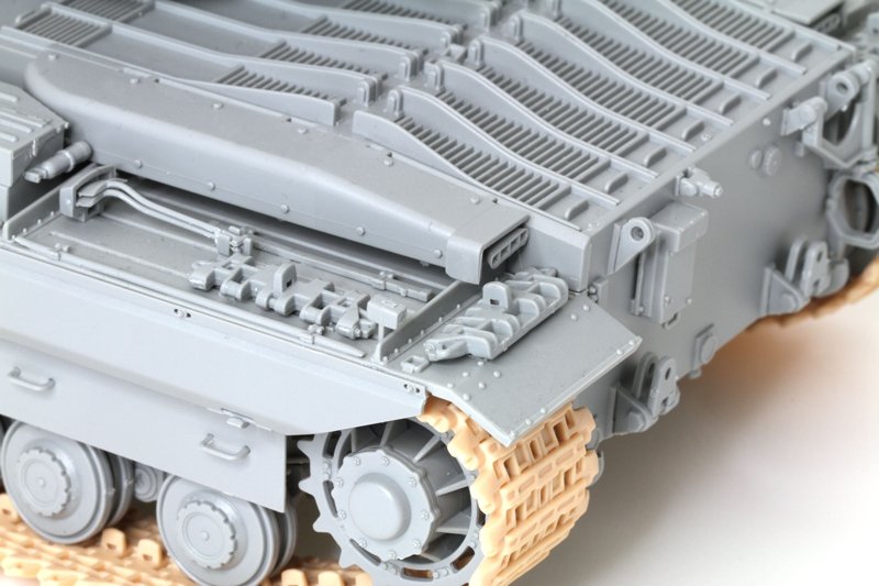Dragon 3555 Char lourd britannique Conqueror (1/35)  – image 9