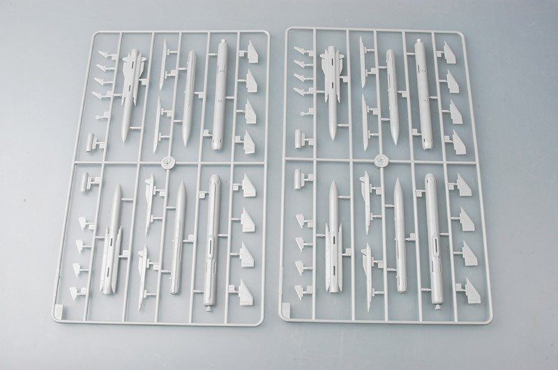Trumpeter 02835 Su-24M Fencer-D 1/48 – image 13