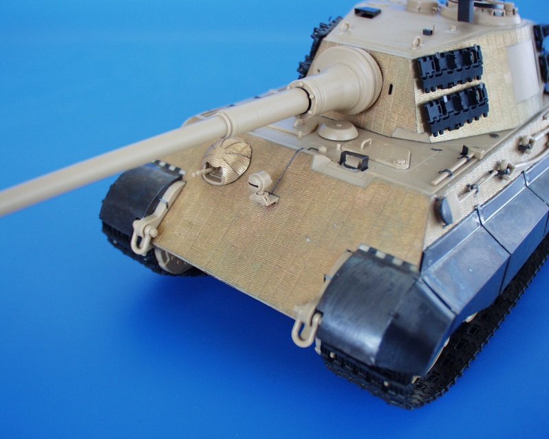 Eduard BIG3501 ROI TIGRE HENSHEL TAMIYA 1/35  – image 3