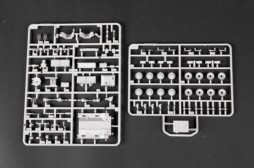 Trumpeter 07195 MAZ-537G Late production type with MAZ/ChMZAP-5247G semitrailer 1/72 – zdjęcie 10