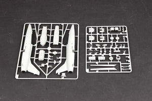 Trumpeter 01650 F-100F Super Sabre (1/72)  – image 5