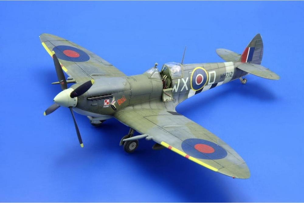 Eduard 8281 Spitfire Mk. IXc version tardive 1/48 – imagen 10