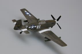 Hobby Boss 80242 P-51B Mustang Fighter 1/72 – image 3