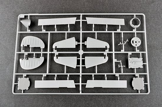 Trumpeter 03227 P-40F War Hawk 1/32 – immagine 5