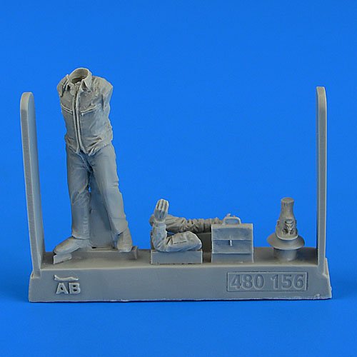 Aerobonus 480156 Officier de l&amp;#39;air soviétique - période de la guerre froide 1/48