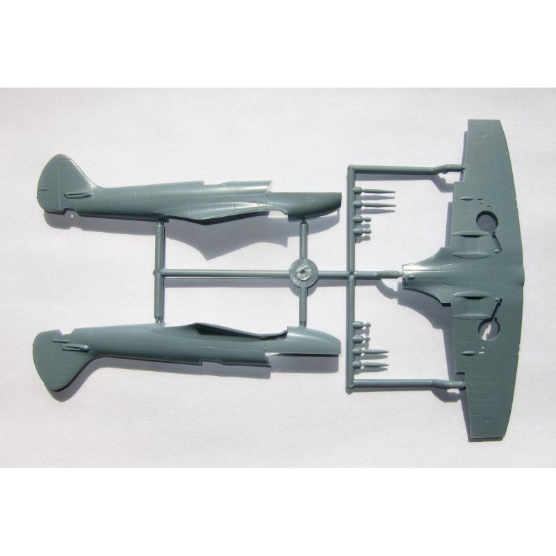 Sword 72096 Supermarine Spitfire Mk.XIV C/E Bubbletop 1/72 – image 4