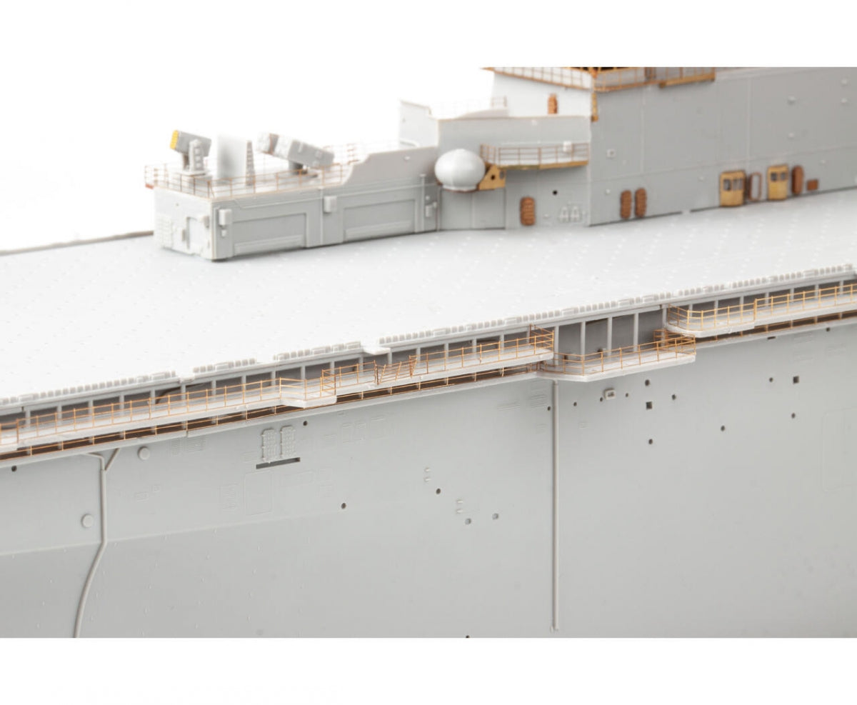 Eduard 53321 USS Wasp LHD-1 partie 4 Trumpeter 1/350 – image 8