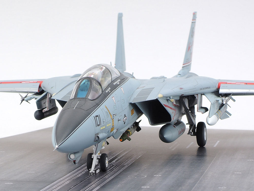Tamiya 61122 Grumman F-14A Tomcat (modèle récent) Coffret de lancement sur porte-avions 1/48 – image 2