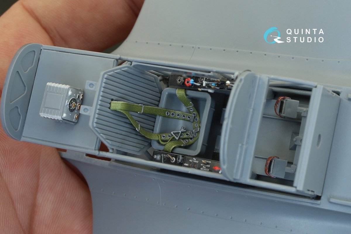 Intérieur du Yak-3 de Quinta Studio QD32007, imprimé en 3D et coloré sur papier décalcomanie (pour kit Special Hobby) à l&amp;#39;échelle 1/32 – image 9
