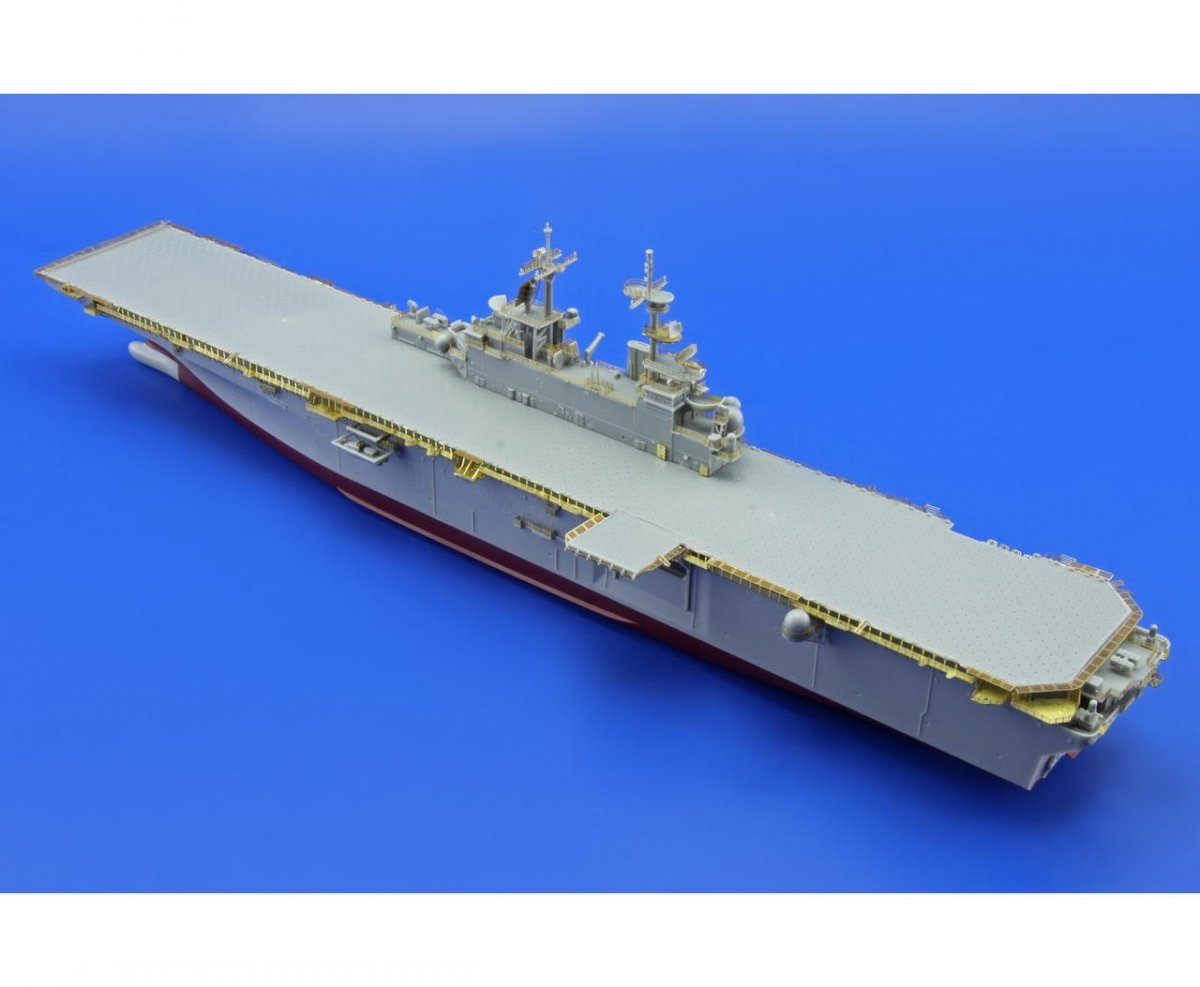Eduard 17033 USS Wasp LHD-1 HOBBY BOSS 1/700 – image 7