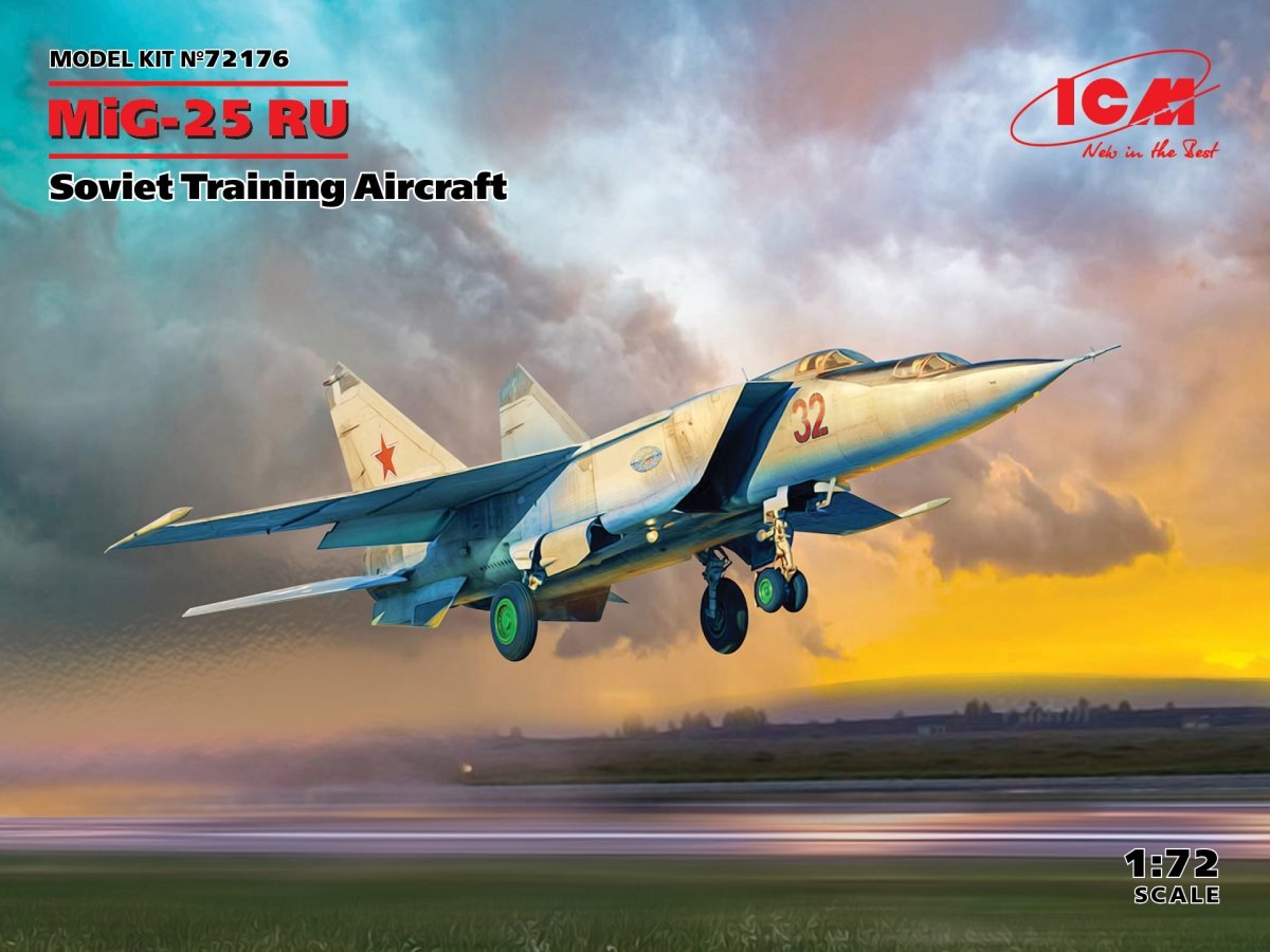 ICM 72176 MiG-25 RU, Avion d&amp;#39;entraînement soviétique 1/72