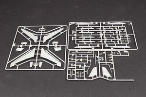 Trumpeter 01650 F-100F Super Sabre (1/72)  – image 2