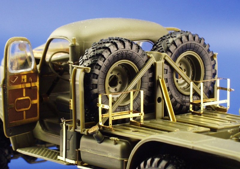 Eduard BIG3529 SA-2 MISSILE / ZiL-157 Camion TRUMPETER 1/35 – Bild 11