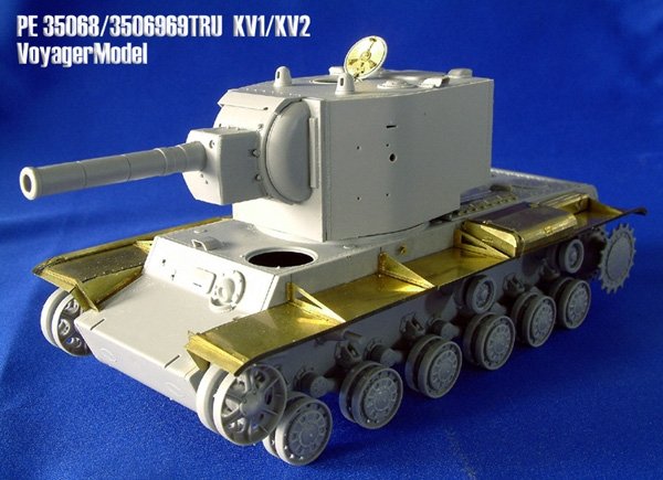 Mise à jour en photodécoupe du char KV1/KV2 Voyager Model PE35068 au 1/35